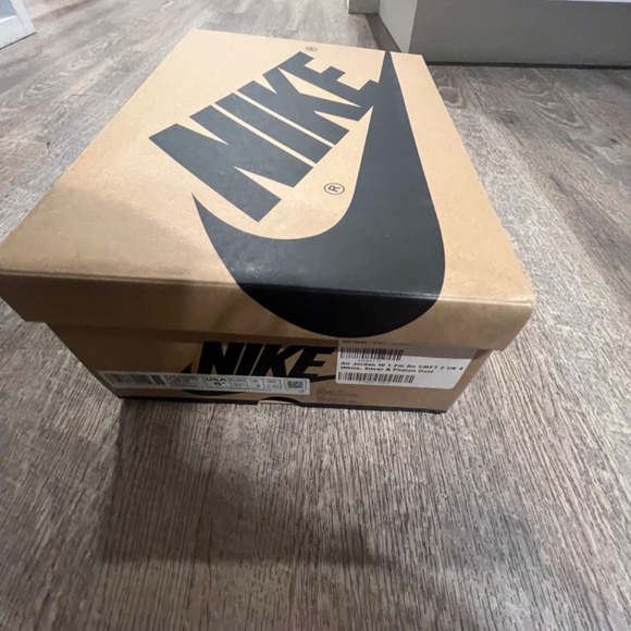 36.5 - Picture 2 of 3